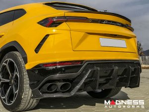 Lamborghini Urus - Rear Diffuser - Carbon Fiber Lamborghini Urus - Rear Diffuser - Carbon Fiber